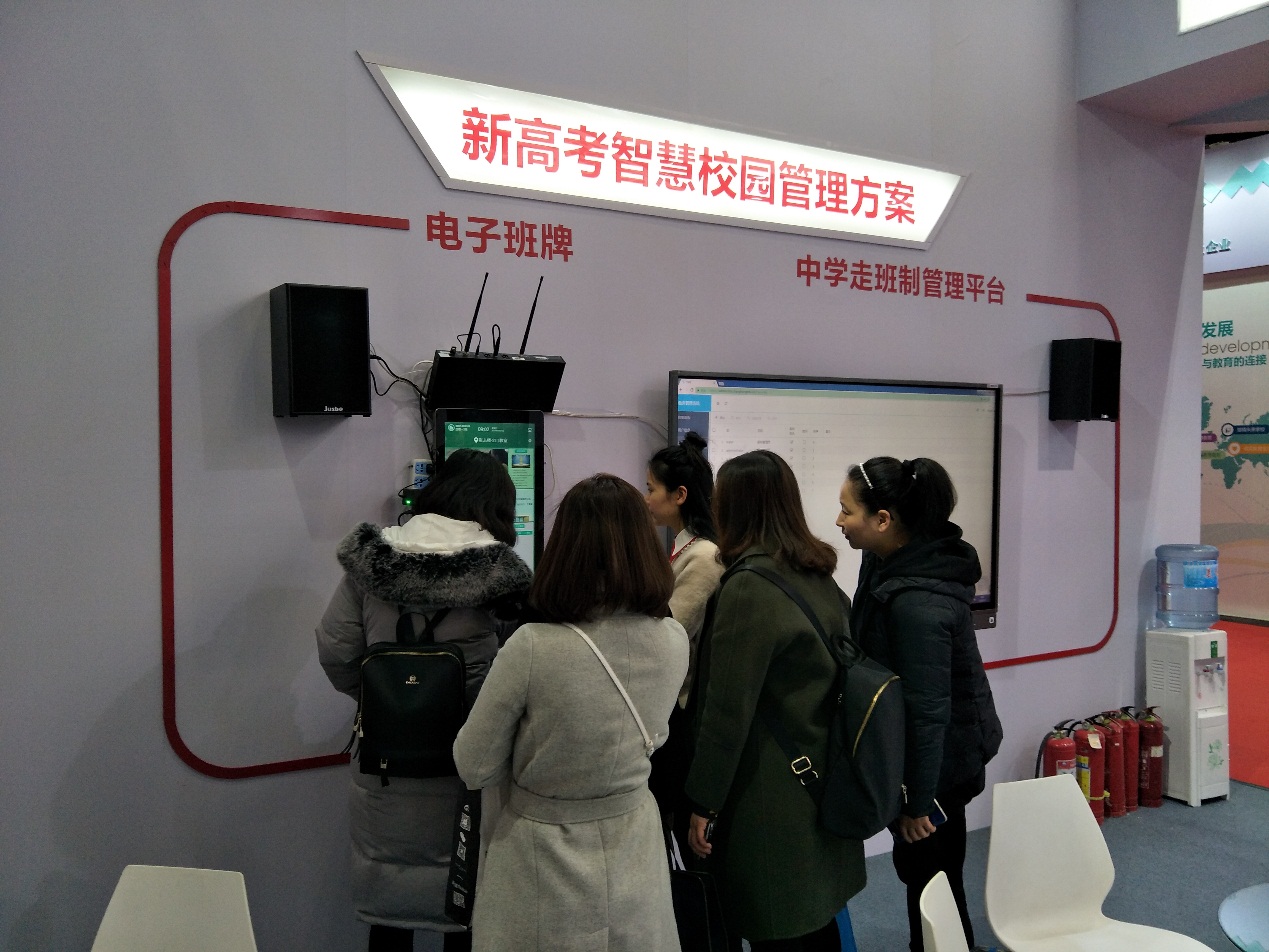 5ab46a9201e84.jpg